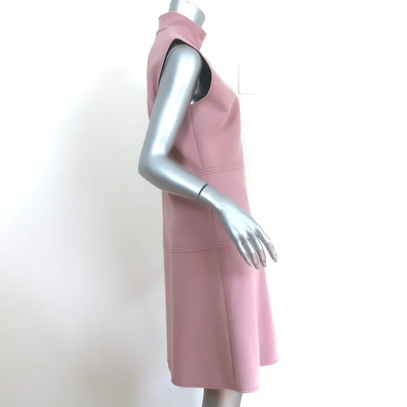 Gucci Mock Neck Sleeveless Buttoned Mini Dress Dusty Pink Crepe Size 46 - Picture 3 of 9